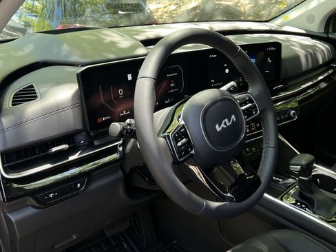 New 2026 Kia Carnival SX Prestige FWD image 21