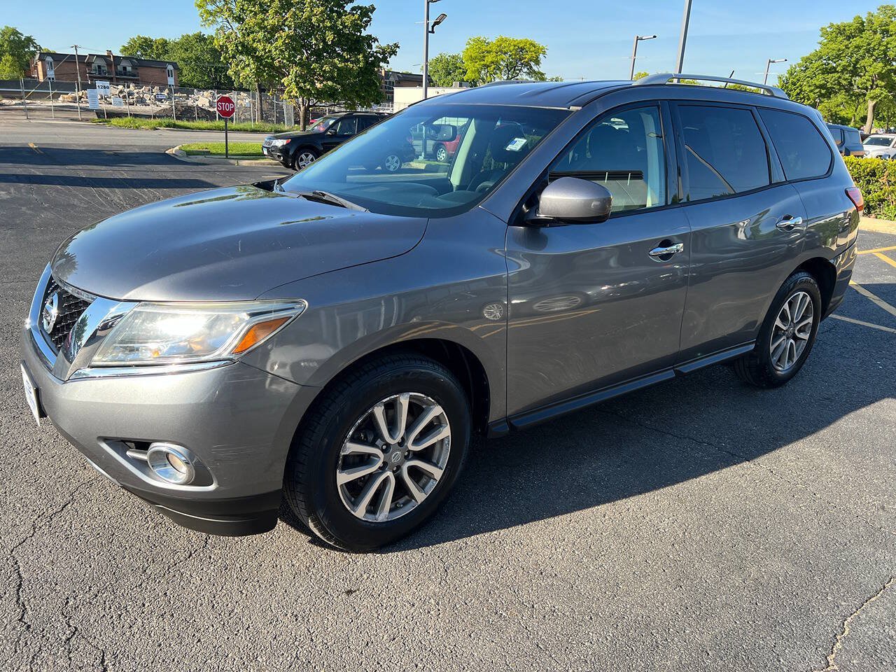 Used 2015 Nissan Pathfinder SV FWD image 6