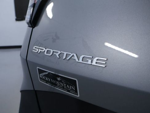 Used 2024 Kia Sportage LX image 10