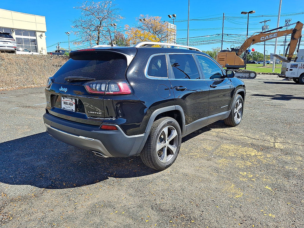Used 2019 Jeep Cherokee Limited AWD/4WD image 8