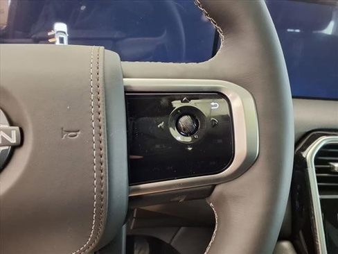 New 2025 Nissan Armada Platinum Reserve image 19