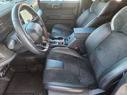 Used 2025 Ford Bronco Raptor image 9