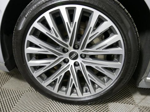 Used 2021 Audi A8 L 3.0T w/ Executive Plus Package image 9