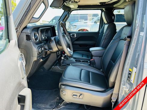Used 2024 Jeep Wrangler Unlimited Sahara w/ Safety Group AWD/4WD image 3