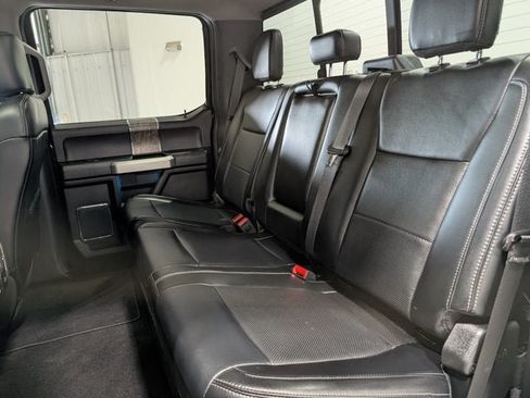 Used 2019 Ford F250 Lariat w/ Lariat Ultimate Package AWD/4WD image 18