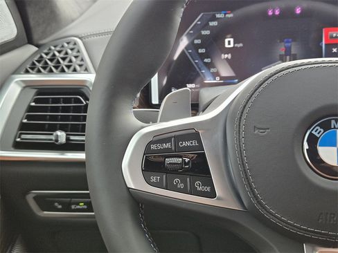 New 2026 BMW X7 M60i image 30