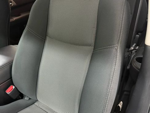 Used 2020 Nissan Pathfinder SV image 16