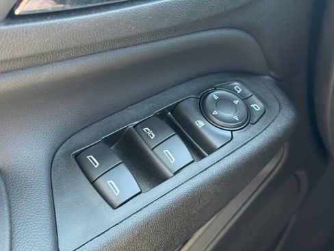 Certified 2021 Chevrolet Equinox Premier AWD/4WD image 35