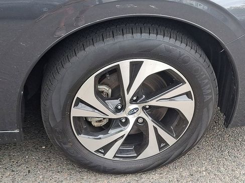 Certified 2025 Subaru Legacy Premium AWD/4WD image 9
