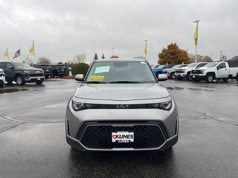 Used 2023 Kia Soul LX w/ Option Group 015 image 2