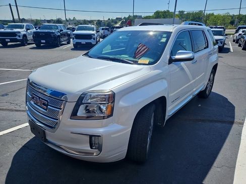 Used 2016 GMC Terrain Denali AWD/4WD image 3