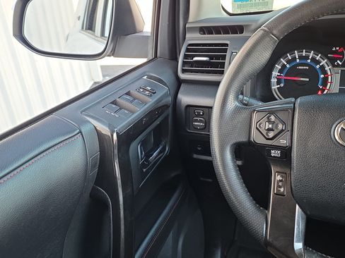 Used 2018 Toyota 4Runner TRD Pro image 28