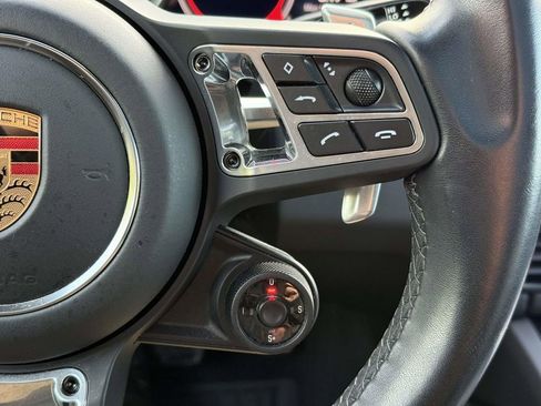 Used 2020 Porsche Cayenne Turbo image 22