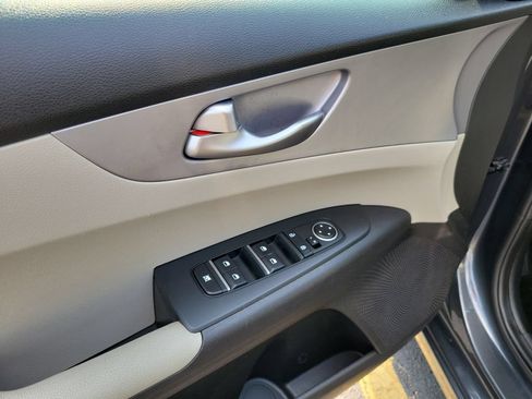 Used 2023 Kia Forte LXS FWD image 23