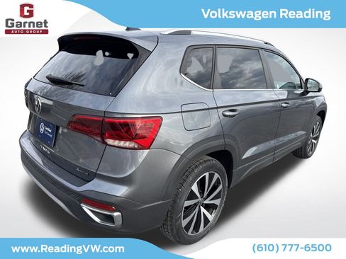 Certified 2022 Volkswagen Taos SE w/ Driver Assistance Package image 5