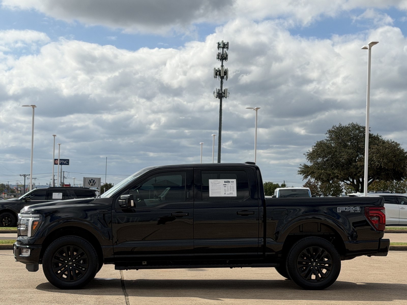 Used 2024 Ford F150 Lariat w/ Bed Utility Package AWD/4WD image 7
