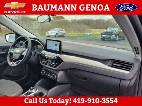 Used 2022 Ford Escape SE w/ SE Sport Appearance Package AWD/4WD image 13