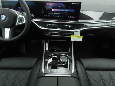 New 2026 BMW X5 xDrive40i w/ M Sport Package image 13