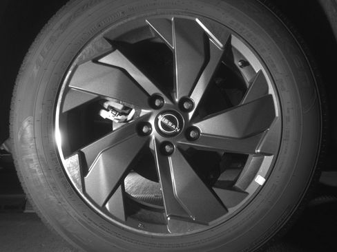 Used 2025 Nissan Rogue SV FWD image 15