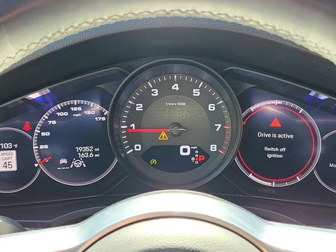 Certified 2023 Porsche Cayenne AWD/4WD image 34