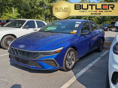 Used 2023 Toyota Corolla LE w/ Carpet Mat Package (TMS)