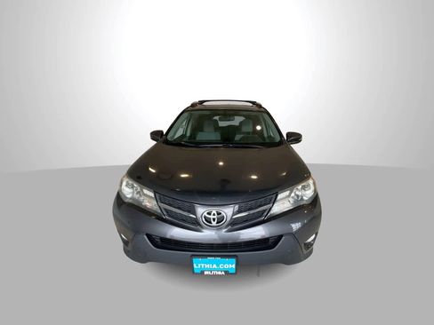 Used 2015 Toyota RAV4 XLE image 3