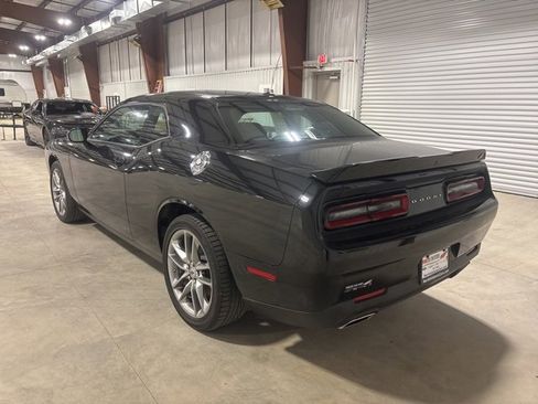 Used 2022 Dodge Challenger GT image 6