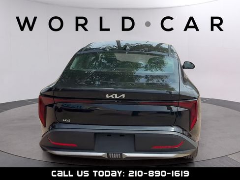 Used 2025 Kia K4 FWD image 6