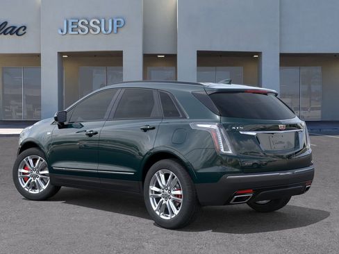 New 2025 Cadillac XT5 Sportv image 3