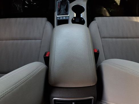 Used 2019 Kia Sportage LX image 24