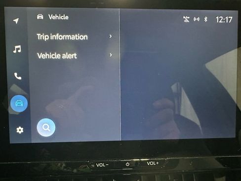 Used 2025 Toyota Corolla SE w/ SE Premium Package image 29