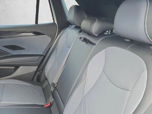 New 2026 Volkswagen Tiguan SE R-Line image 16