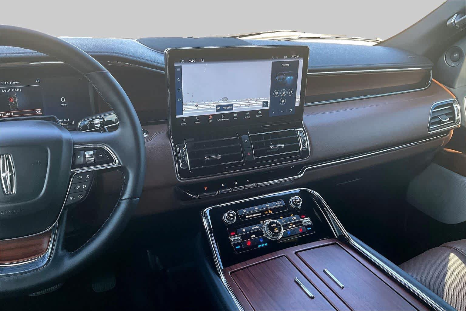 Used 2023 Lincoln Navigator Reserve RWD image 6