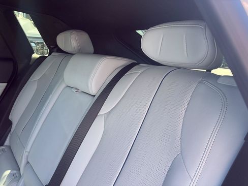 Used 2024 Cadillac Lyriq Luxury RWD image 32