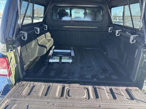 Used 2022 Jeep Gladiator Willys image 9