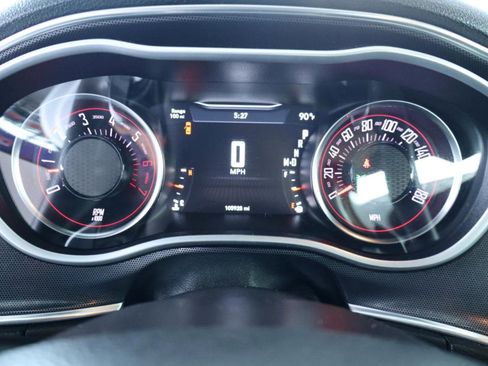Used 2017 Dodge Challenger R/T Scat Pack w/ Leather Interior Group RWD image 23