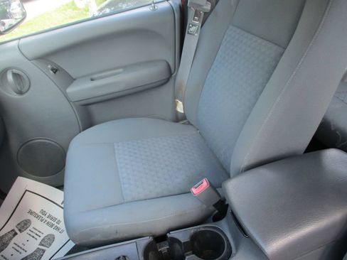 Used 2005 Jeep Liberty Sport AWD/4WD image 12