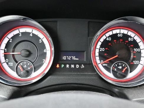 Used 2014 Dodge Grand Caravan SXT FWD image 30