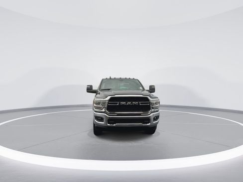 New 2024 RAM 3500 Tradesman w/ Chrome Appearance Group AWD/4WD image 4