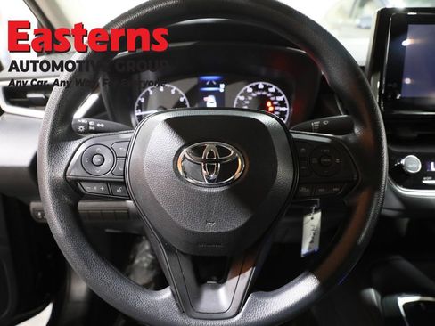 Used 2025 Toyota Corolla LE image 10