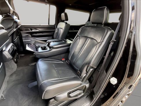 Used 2024 Jeep Grand Wagoneer Series II Obsidian w/ Quick Order Packagew 28T AWD/4WD image 21