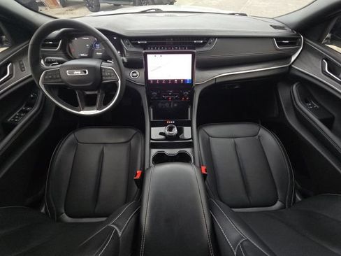 Used 2025 Jeep Grand Cherokee L Limited w/ Black Appearance Package RWD image 46