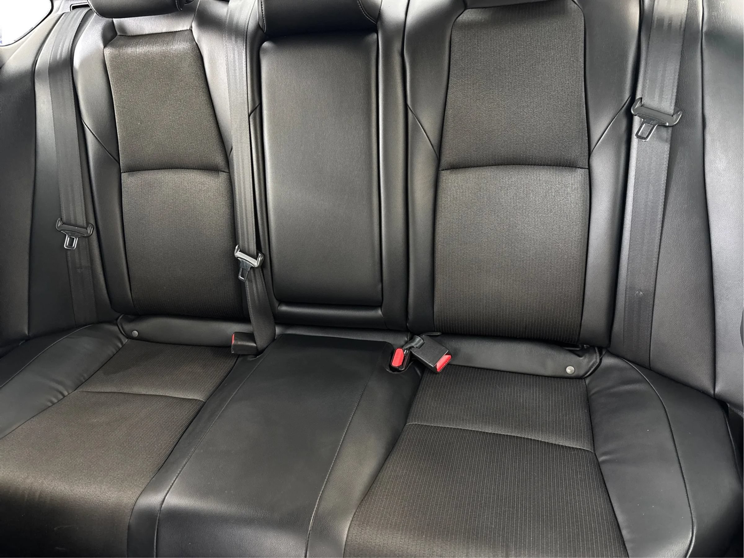 Used 2018 Honda Accord Sport image 45