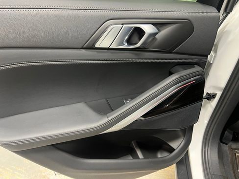 Used 2023 BMW X6 xDrive40i image 25