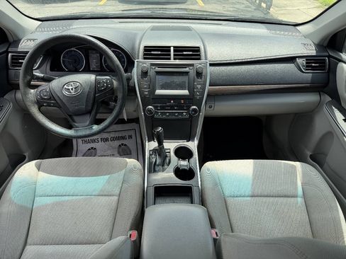 Used 2016 Toyota Camry LE FWD image 10