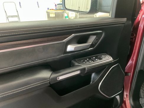 Used 2025 RAM 1500 Laramie image 11