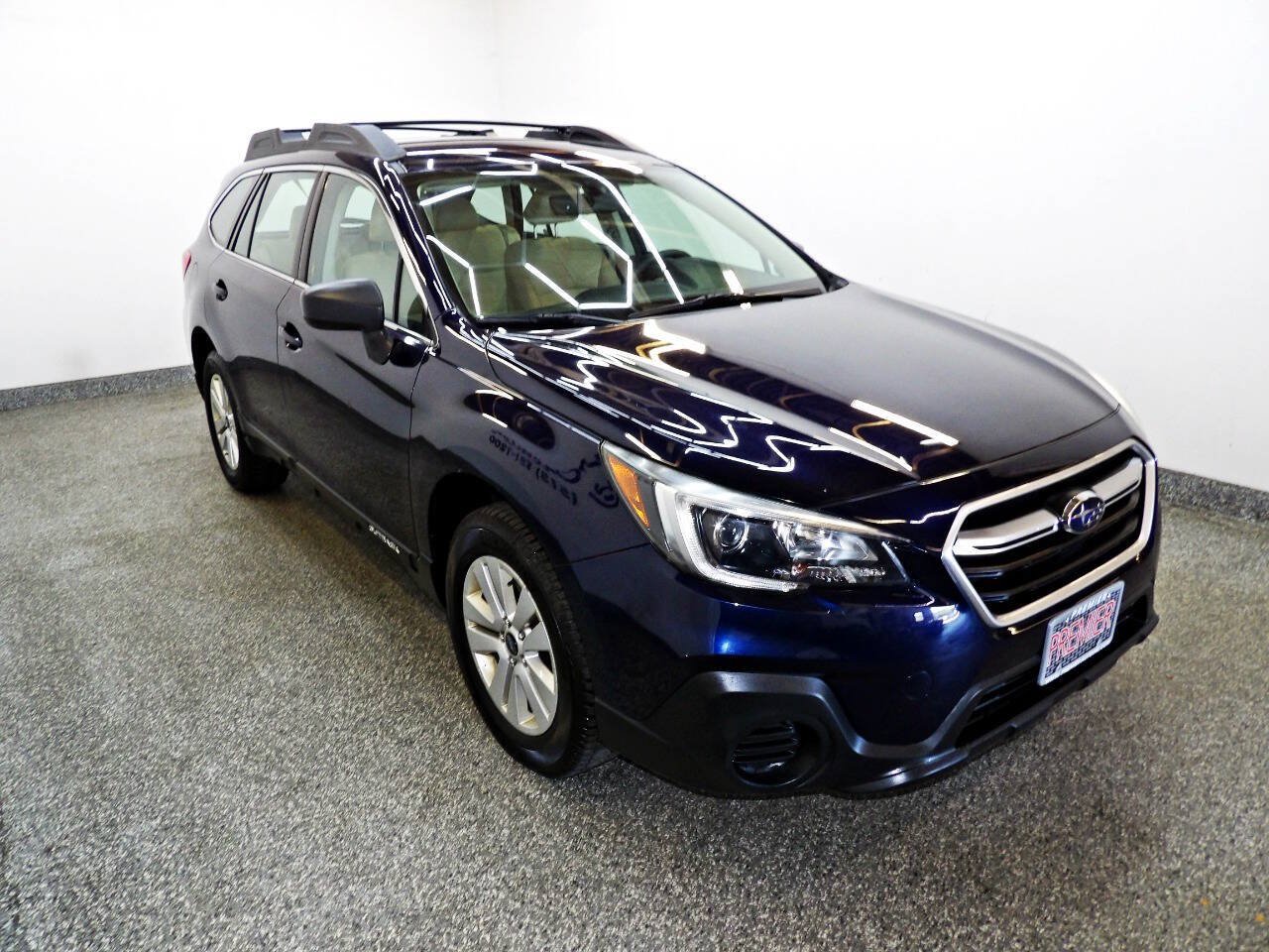 Used 2018 Subaru Outback 2.5i AWD/4WD image 3