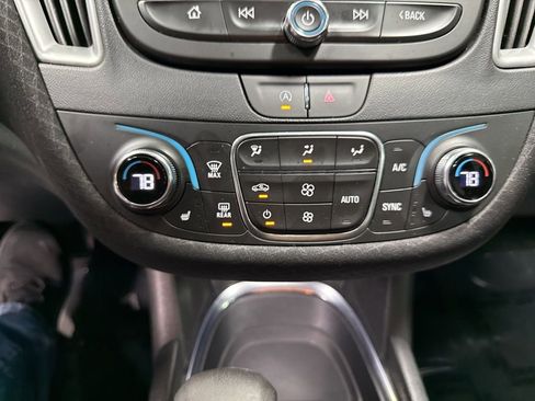 Used 2023 Chevrolet Malibu LT image 29