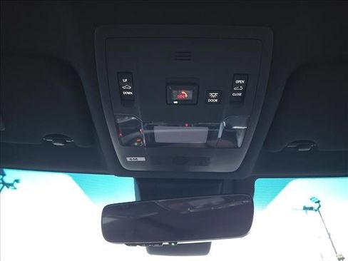 Used 2022 Lexus ES 250 w/ Premium Package image 31