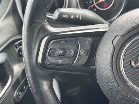 Used 2018 Jeep Wrangler Unlimited Sport S image 23